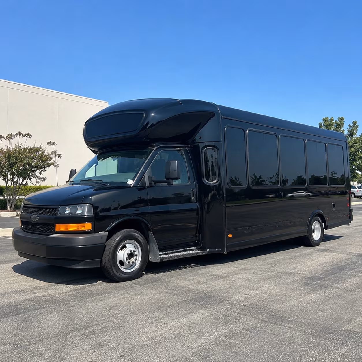 Yonkers Birthday, Sweet 16, & Quinceañera Transportation party bus exterior