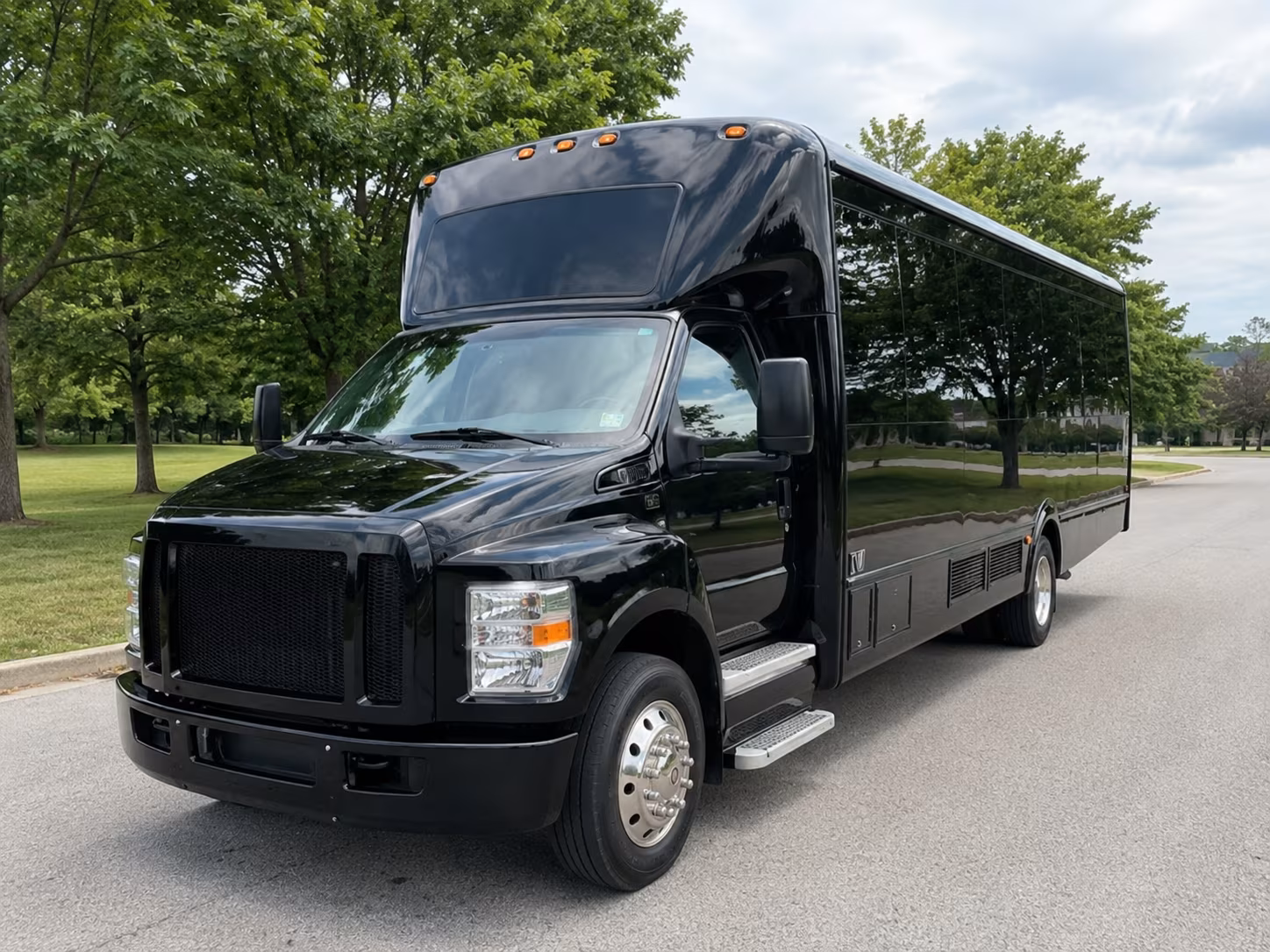 Yonkers Birthday, Sweet 16, & Quinceañera Transportation group transportation
