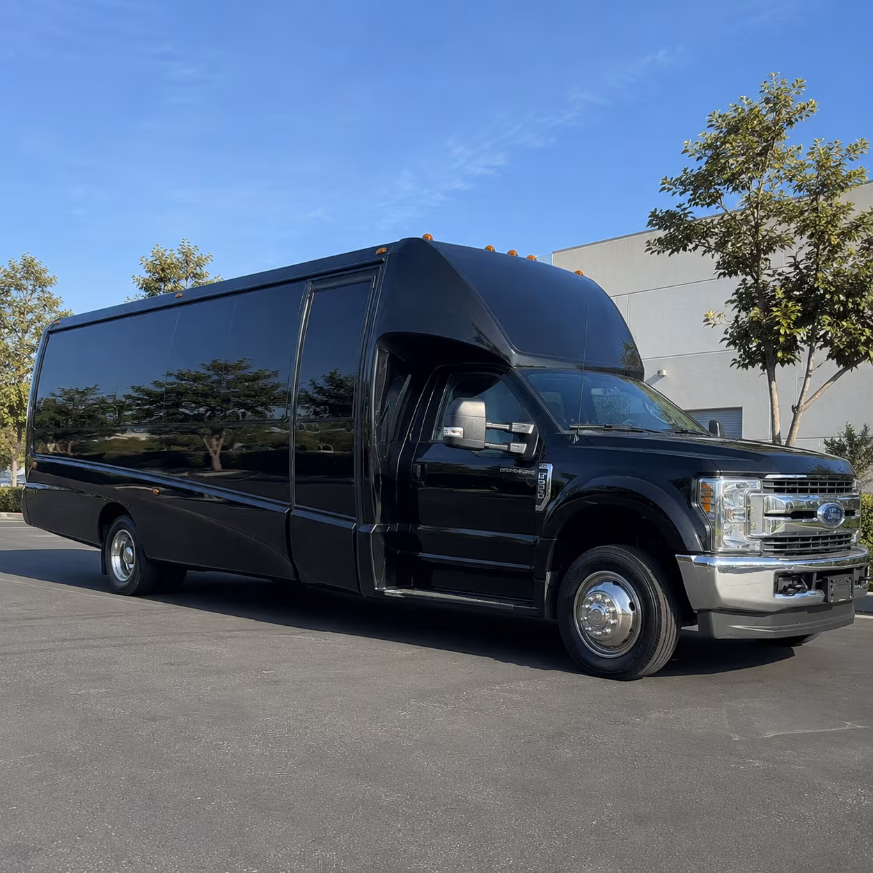 Yonkers Winery Tour & Pub Crawl Transportation party bus exterior
